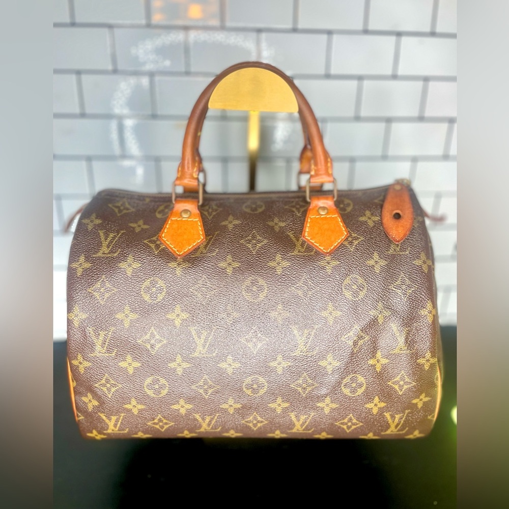 Vintage Louis Vuitton, speedy 30 with entrupy COA